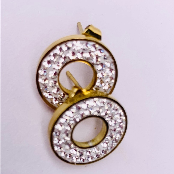 Circle shaped Gold Plated Earrings and Pendant Set Long Lasting, non faded - Picture 5 of 5